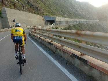 Triathlete Fabio Spiteri breaks cycling record in Sicily