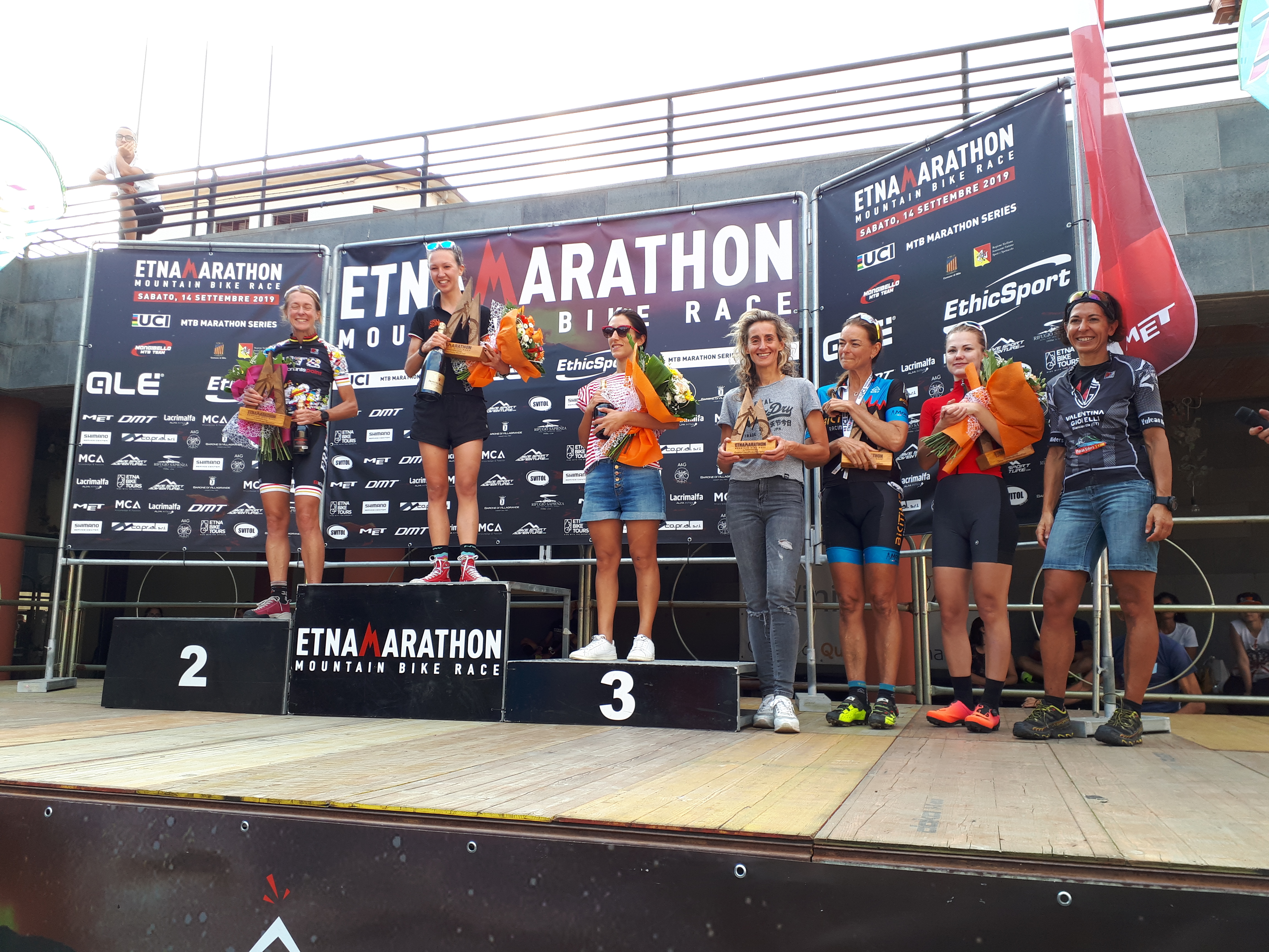 Podium - Marie Claire Aquilina